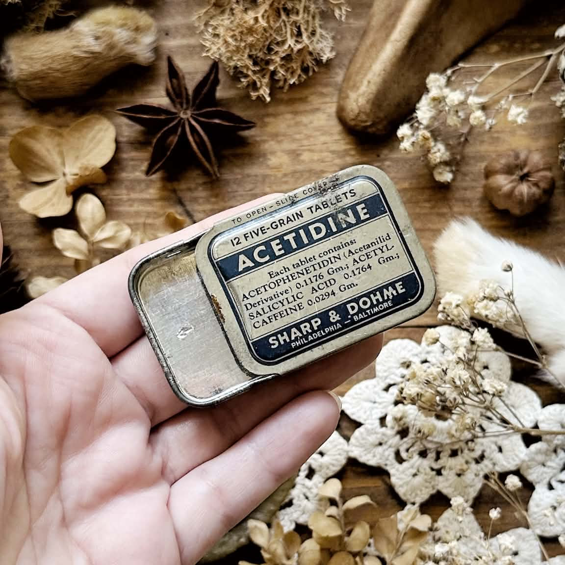 Vintage Metal Tin – A-M-T Acetidine Tablets